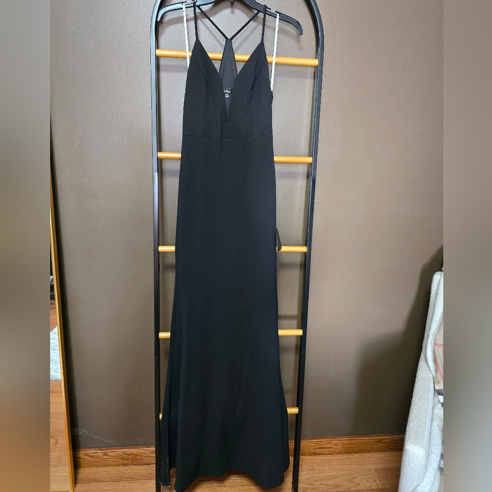 Lulu's Classic Black Maxi Dress